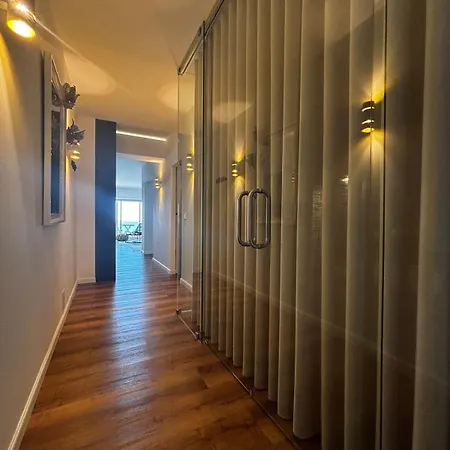 New - Luxury Front شقة سيسيمبرا
