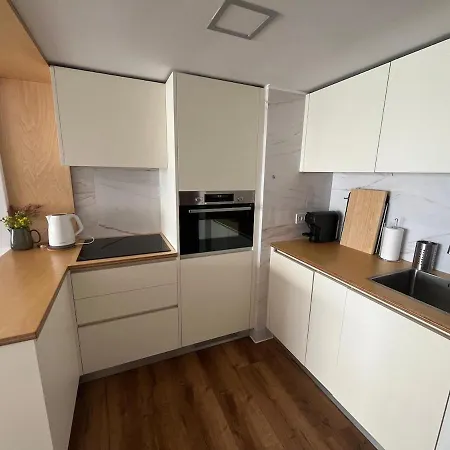 New - Luxury Beach Front * ססימברה